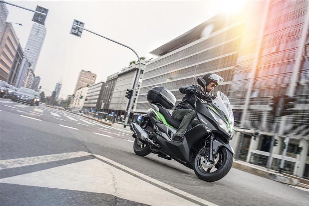 J 300 Special Edition