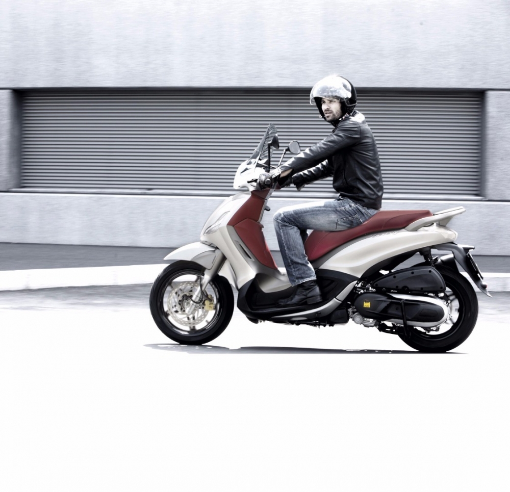 Beverly Sport Touring 350 IE ABS