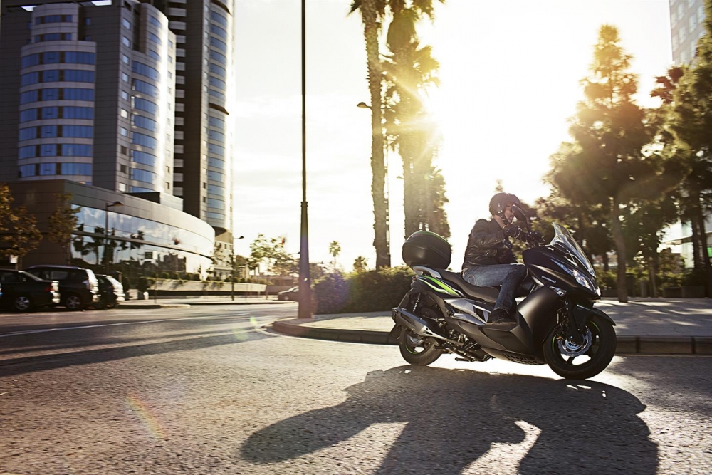 J 125 Special Edition