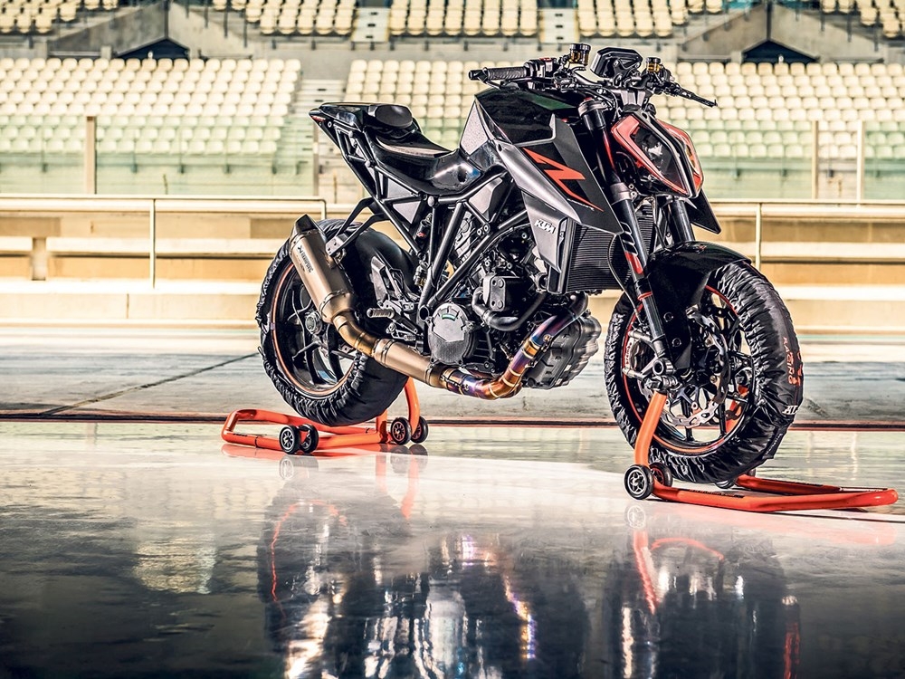 1290 Super Duke R