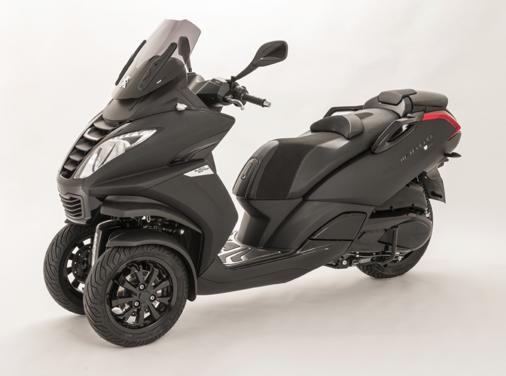 Metropolis Black Edition