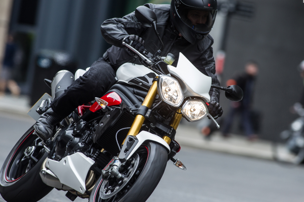 Speed Triple R