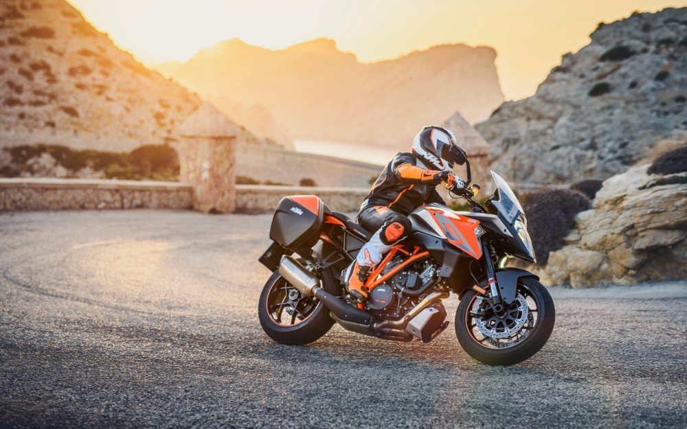 1290 Super Duke GT