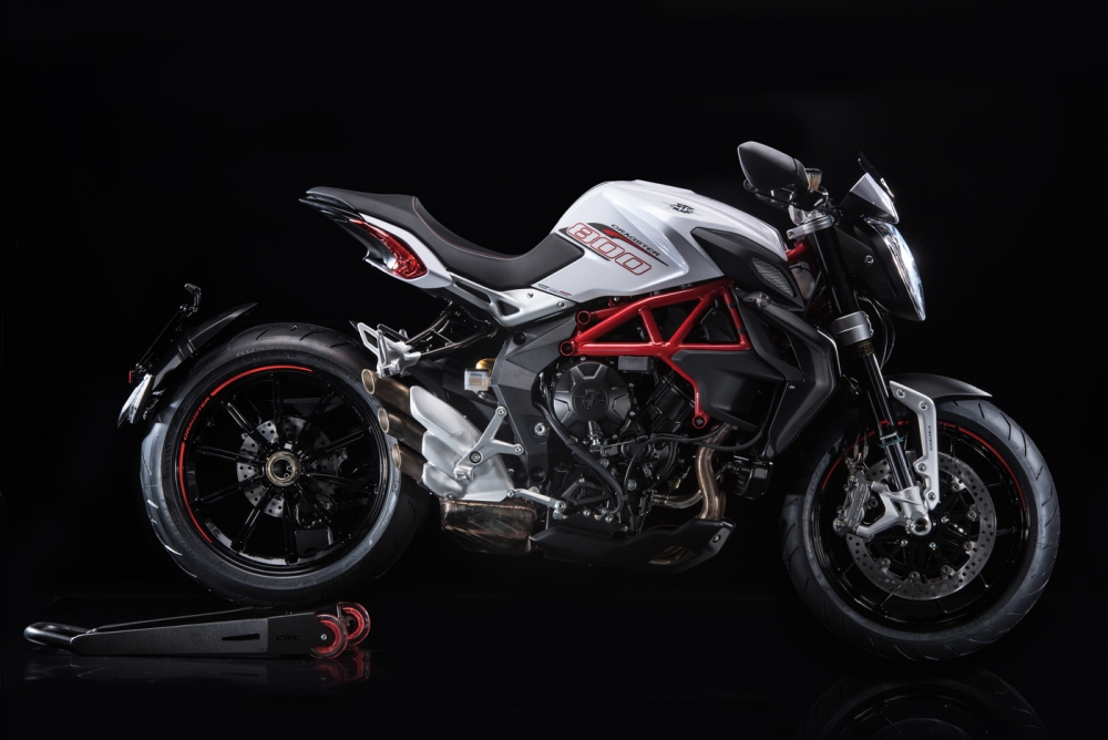 Brutale Dragster 800