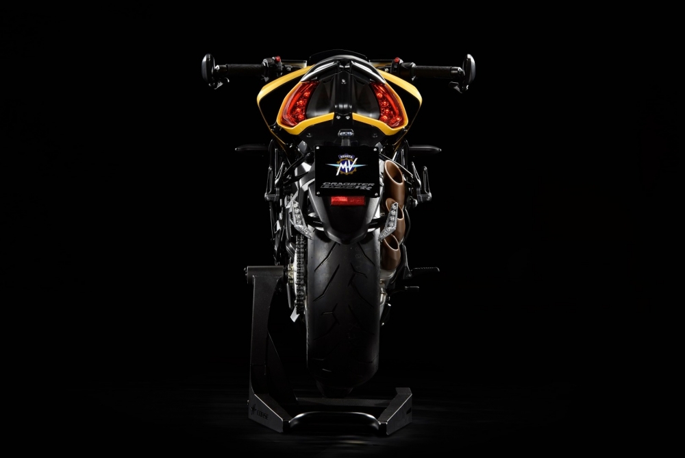 Brutale 800 Dragster RR