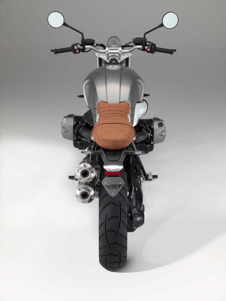 R Nine T Scrambler 