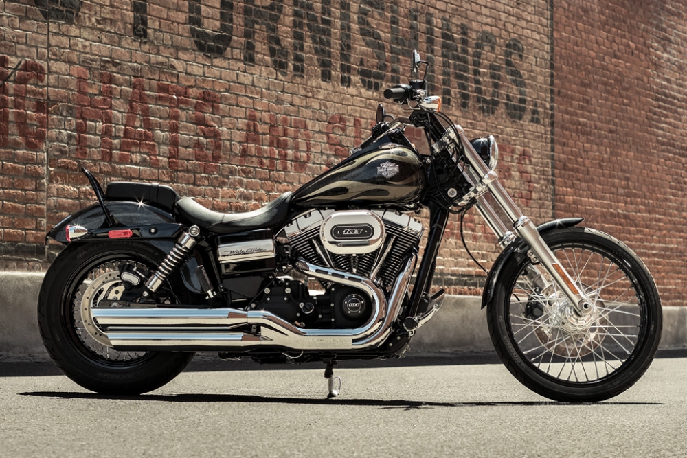 2017 HarleyDavidson Dyna Wide Glide Tanıtımı
