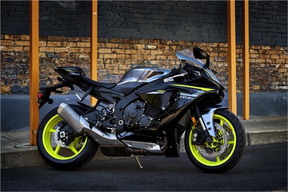 YZF R1S