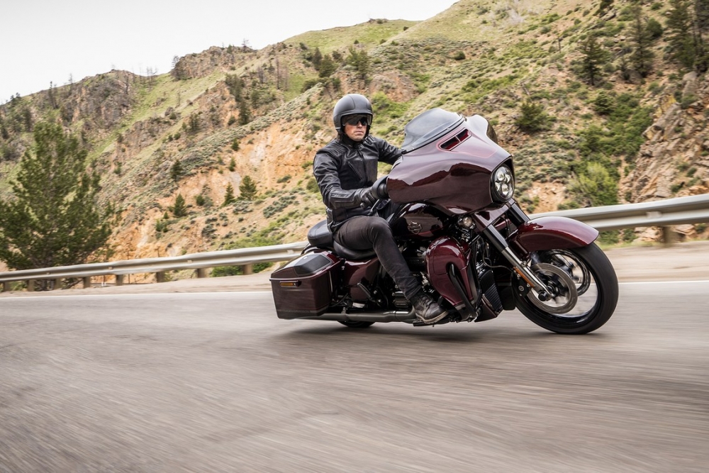 CVO Street Glide