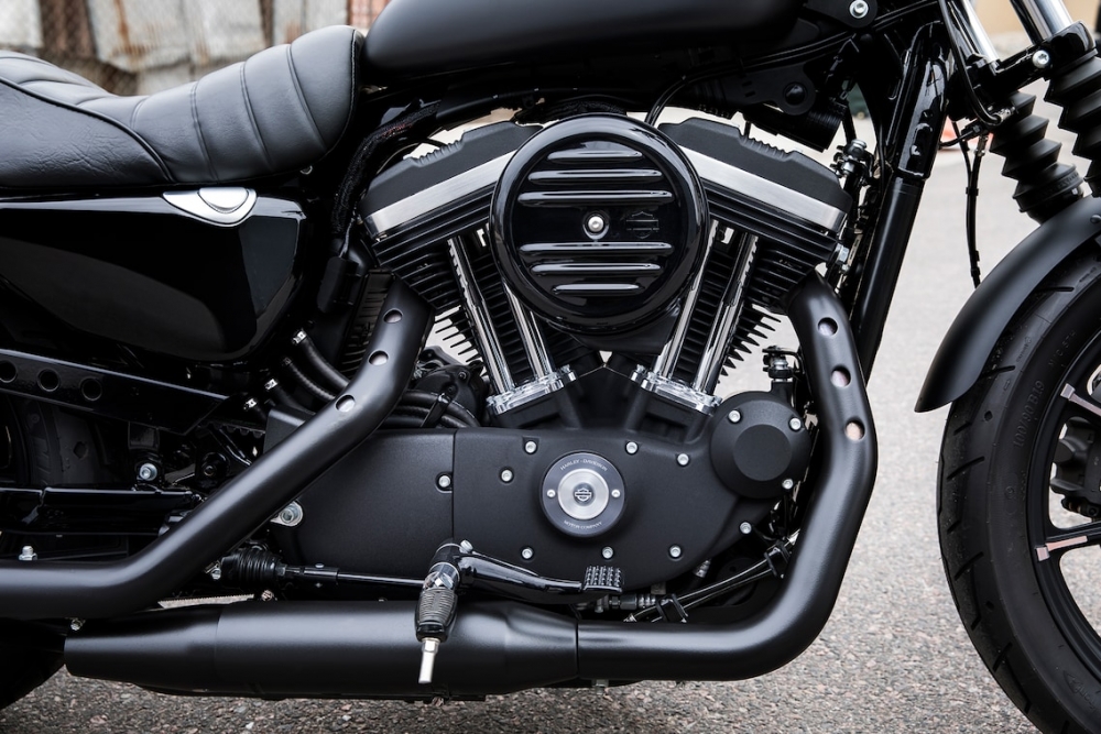 Iron 883