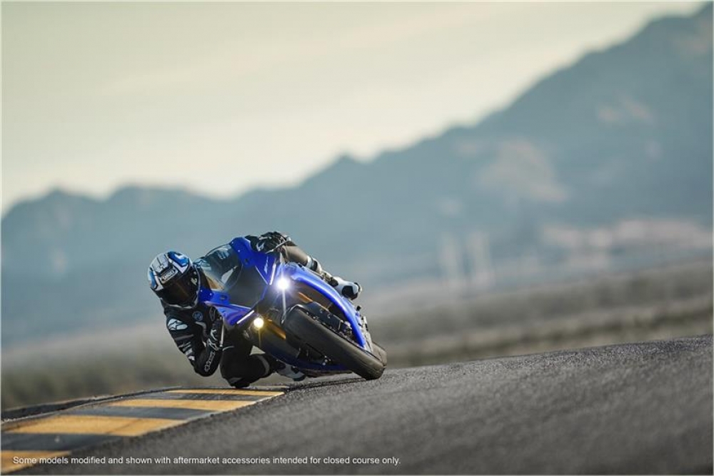 YZF R1