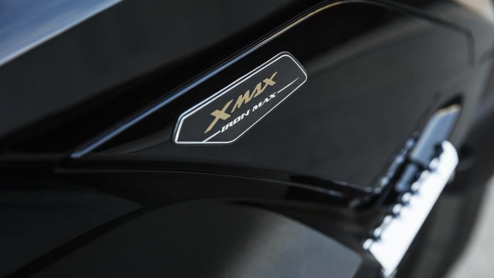 X-MAX 250 IRON MAX