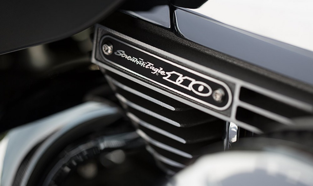 CVO Road Glide Ultra