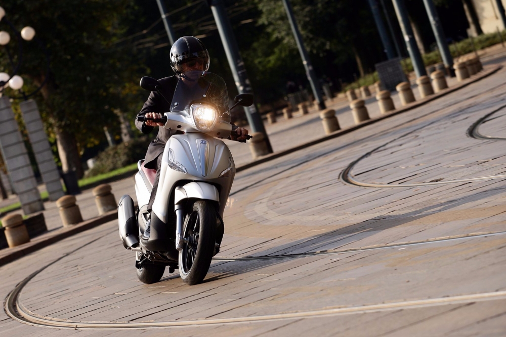 Beverly 350 Sport Touring