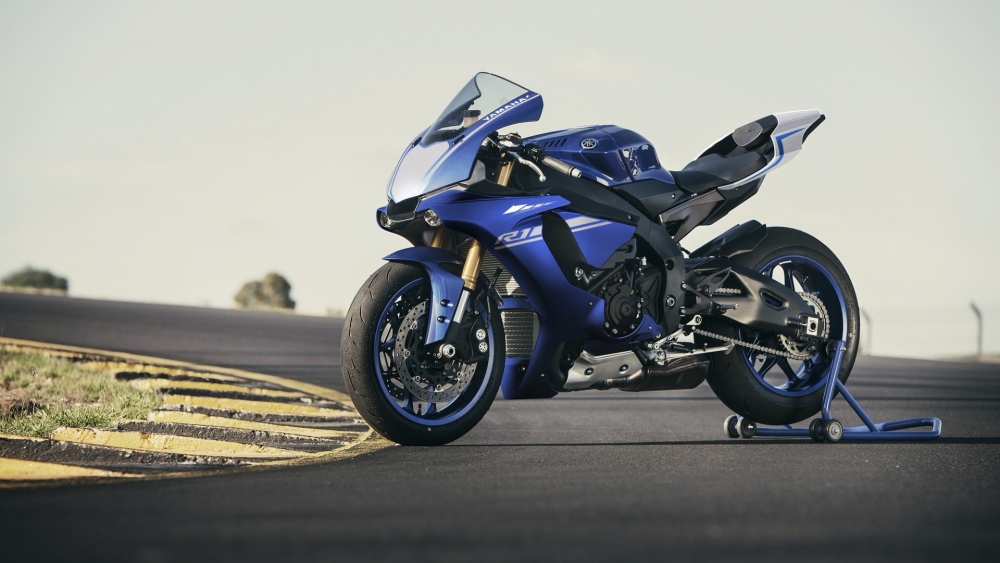 YZF R1