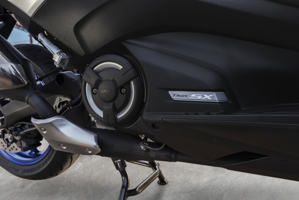 TMAX SX SE