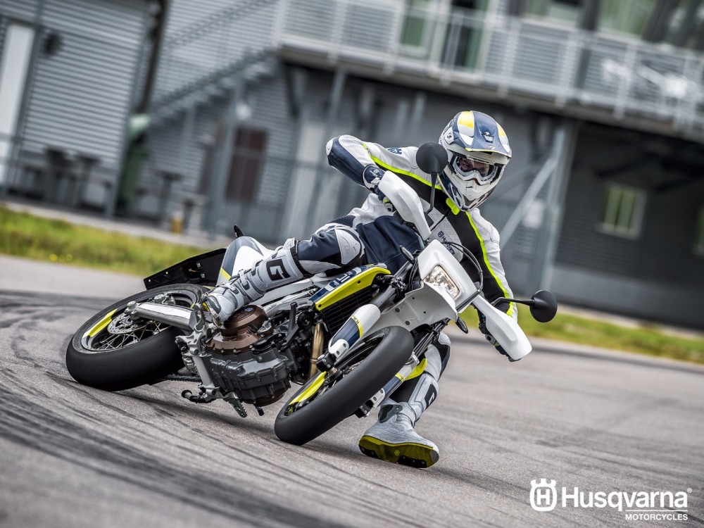 701 Supermoto