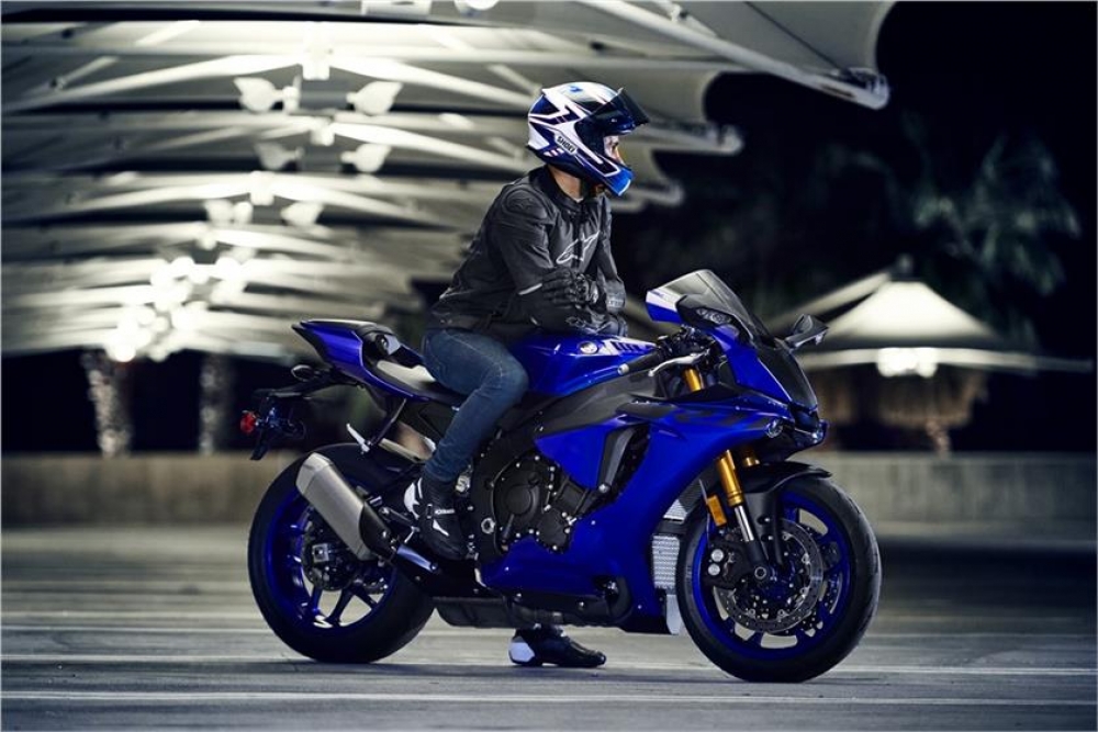YZF R1