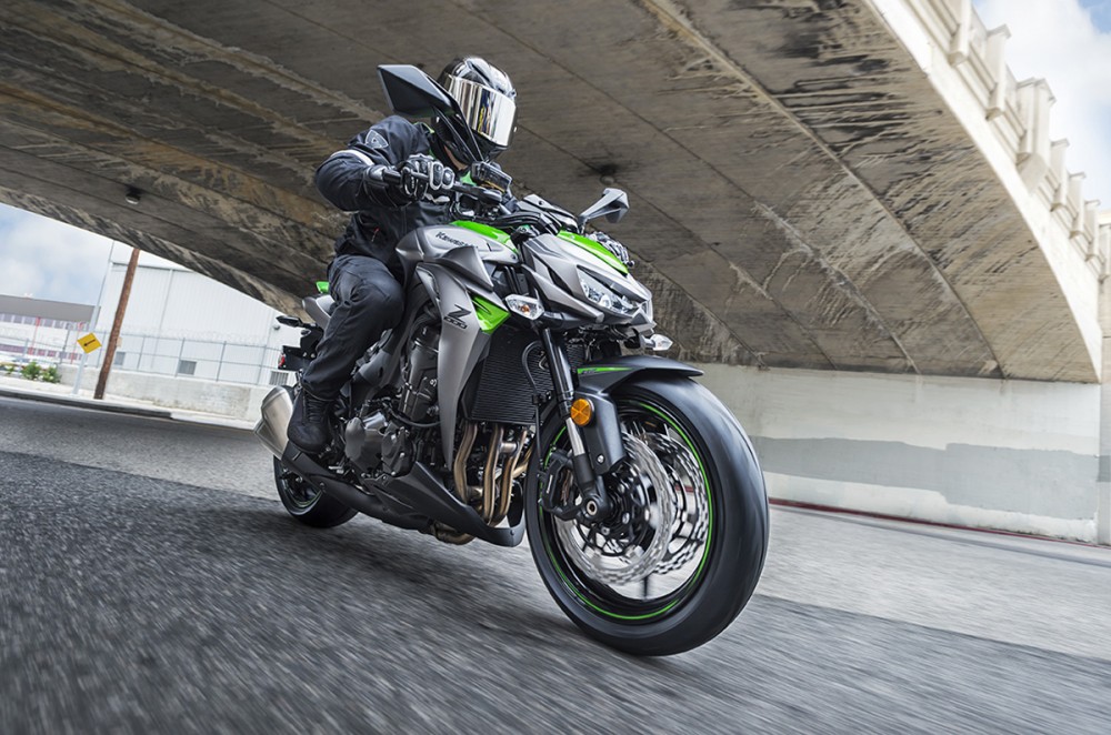Мотоцикл Кавасаки z1000