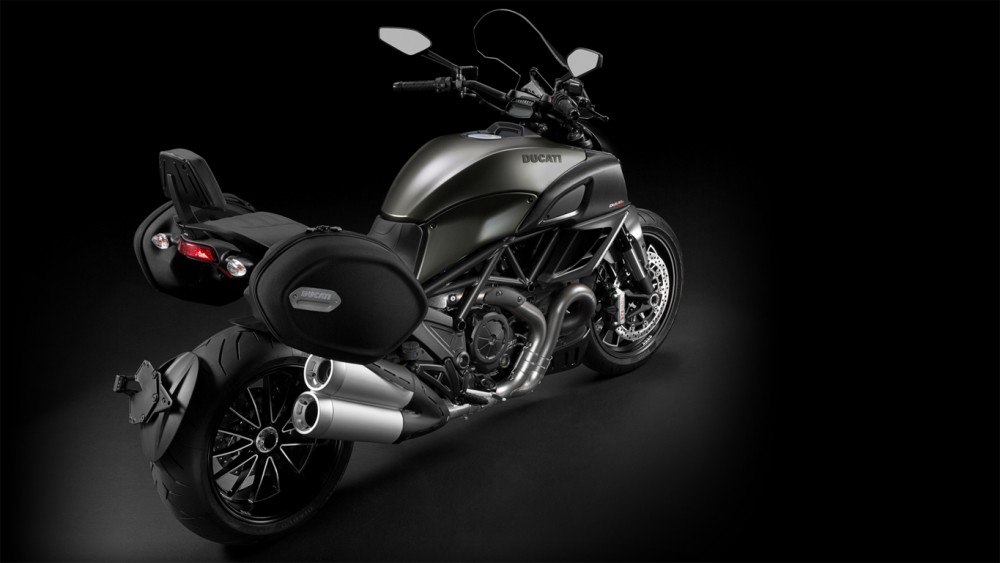 Diavel Strada
