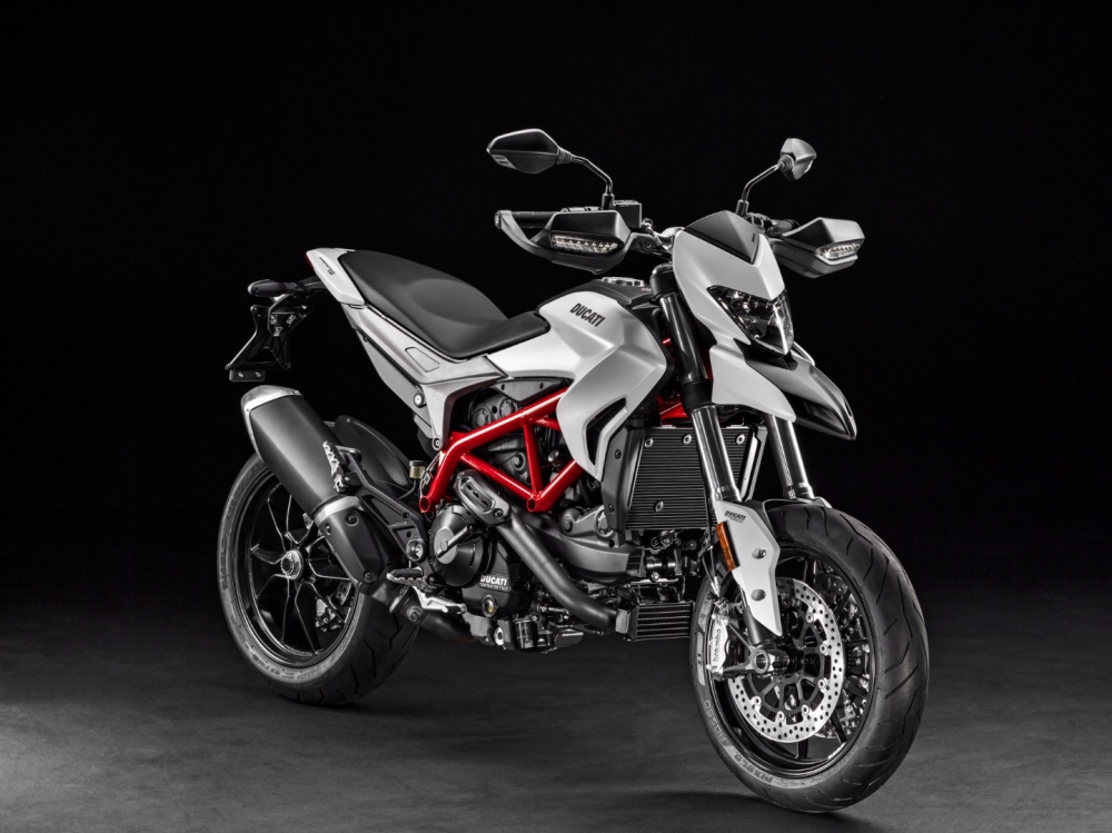 Hypermotard 939