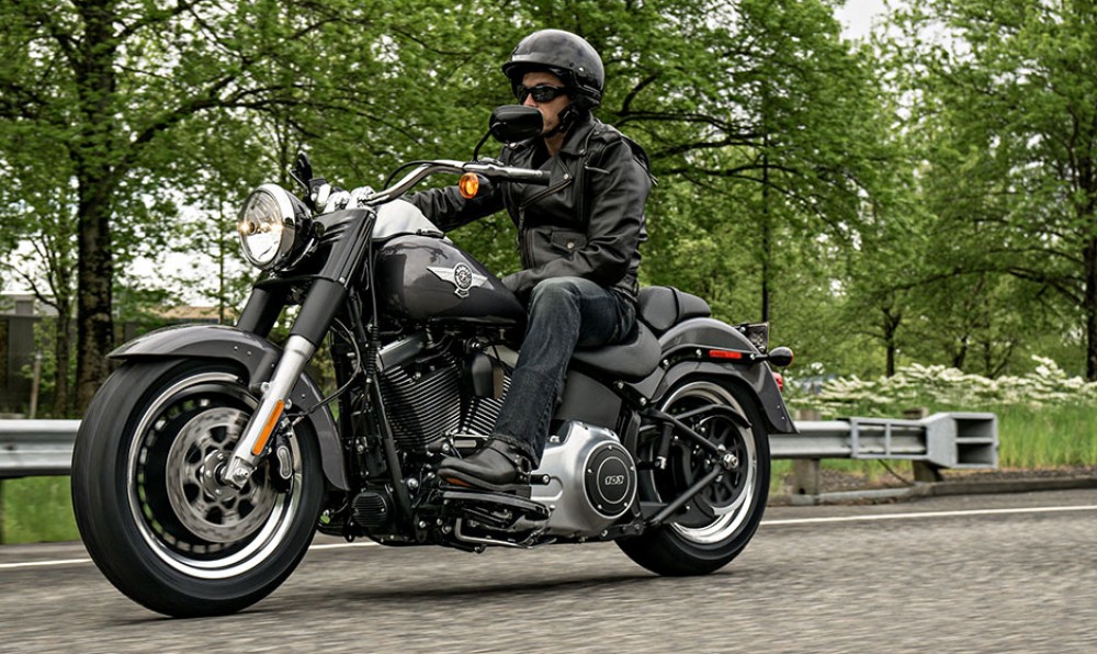 Fat boy. Harley Davidson Fatboy. Мотоцикл Харлей Дэвидсон фэт бой. Harley Davidson fat boy. Harley Davidson Fatboy Softail.