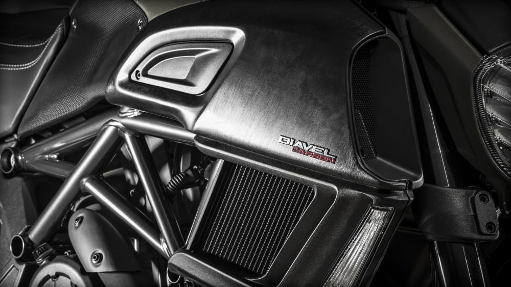 Diavel Carbon