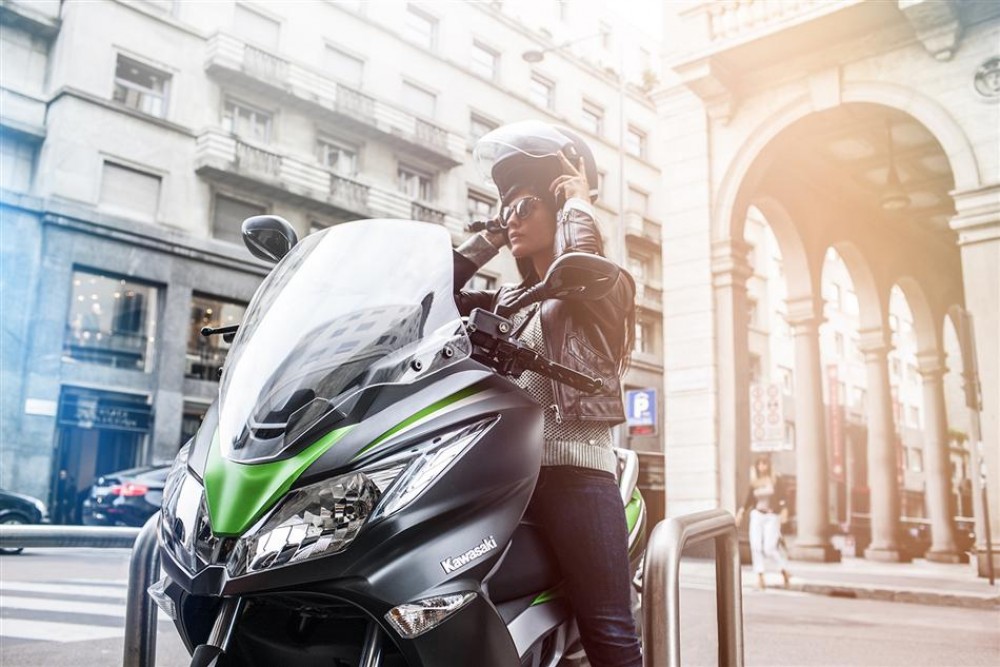 J 300 Special Edition