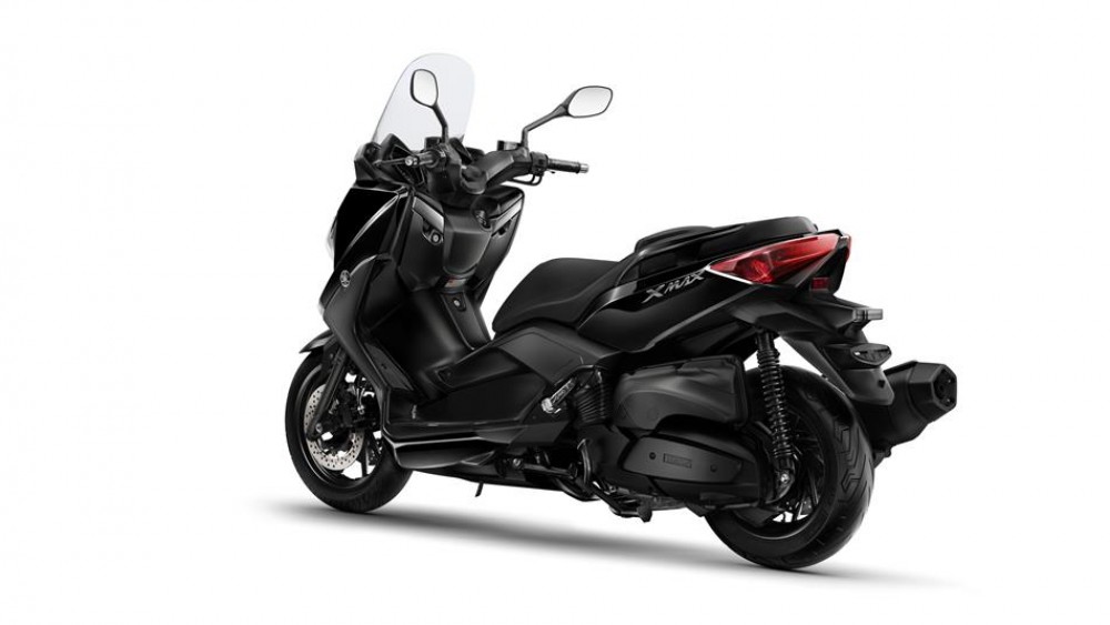 X-MAX 400