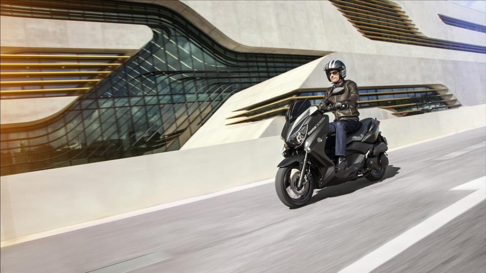 X-MAX 250 MOMODESIGN
