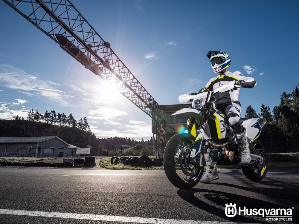 701 Supermoto