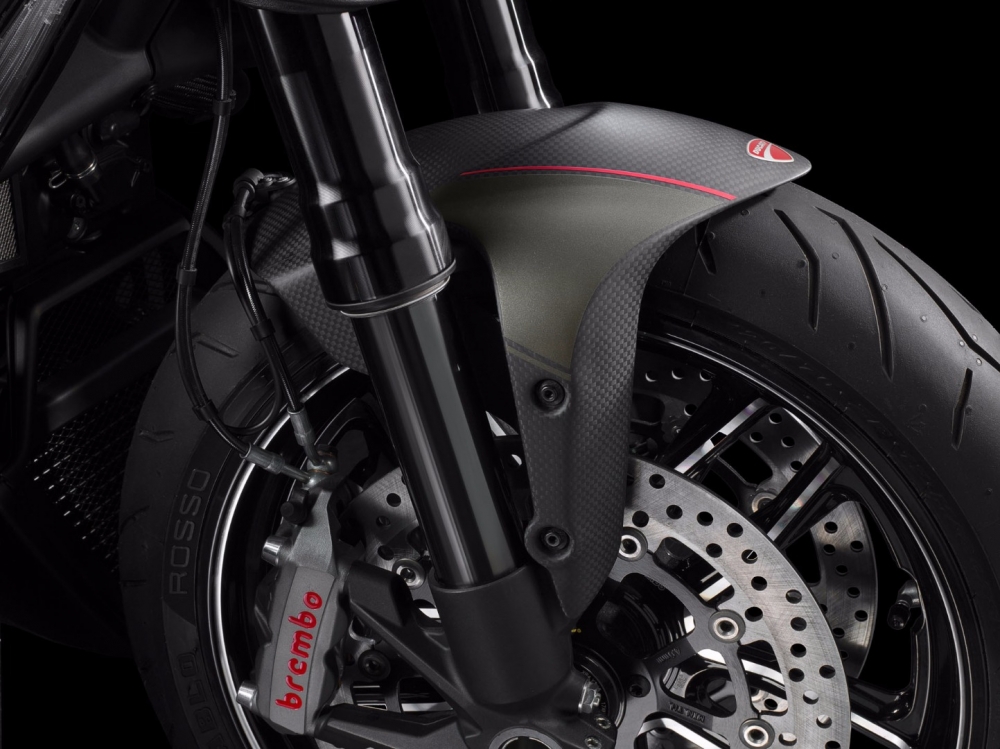 Diavel Carbon
