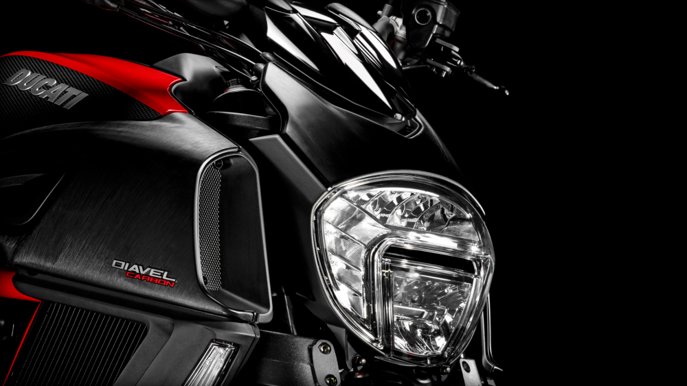 Diavel Carbon