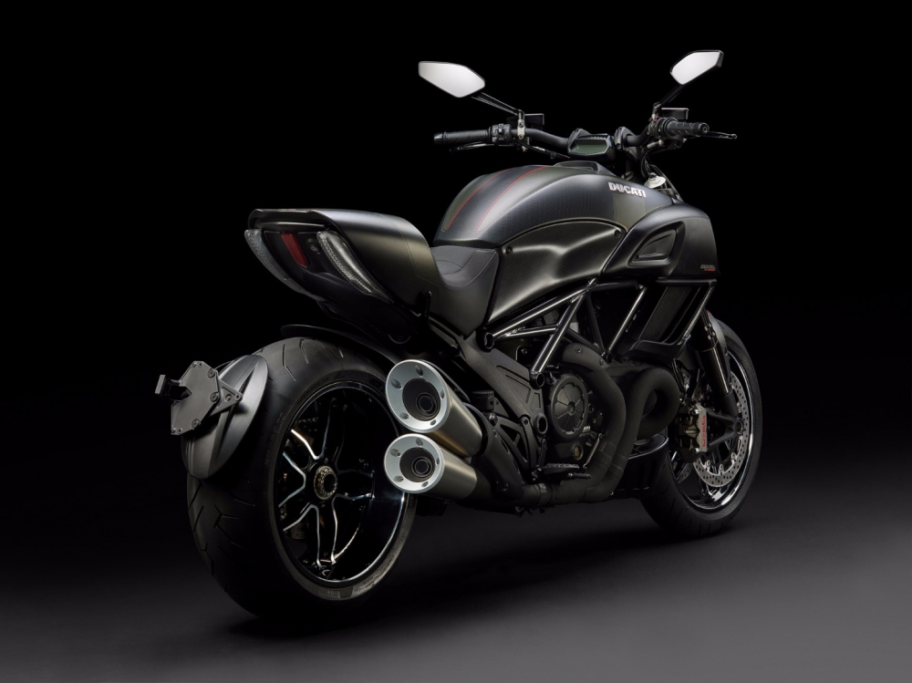 Diavel Carbon