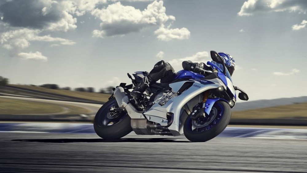 YZF R1