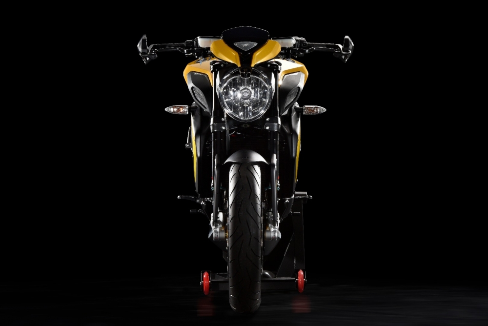 Brutale 800 Dragster RR