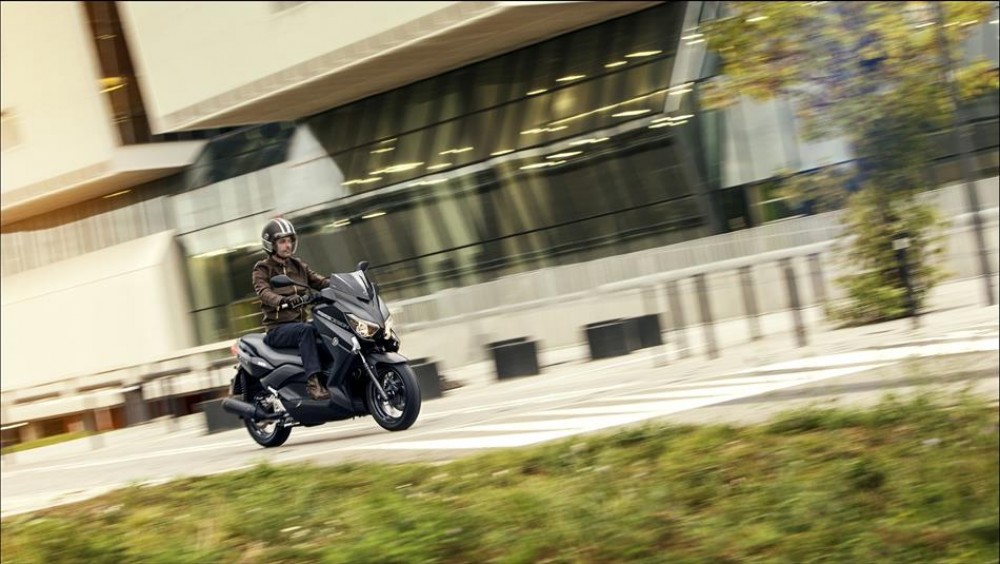 X-MAX 250 MOMODESIGN