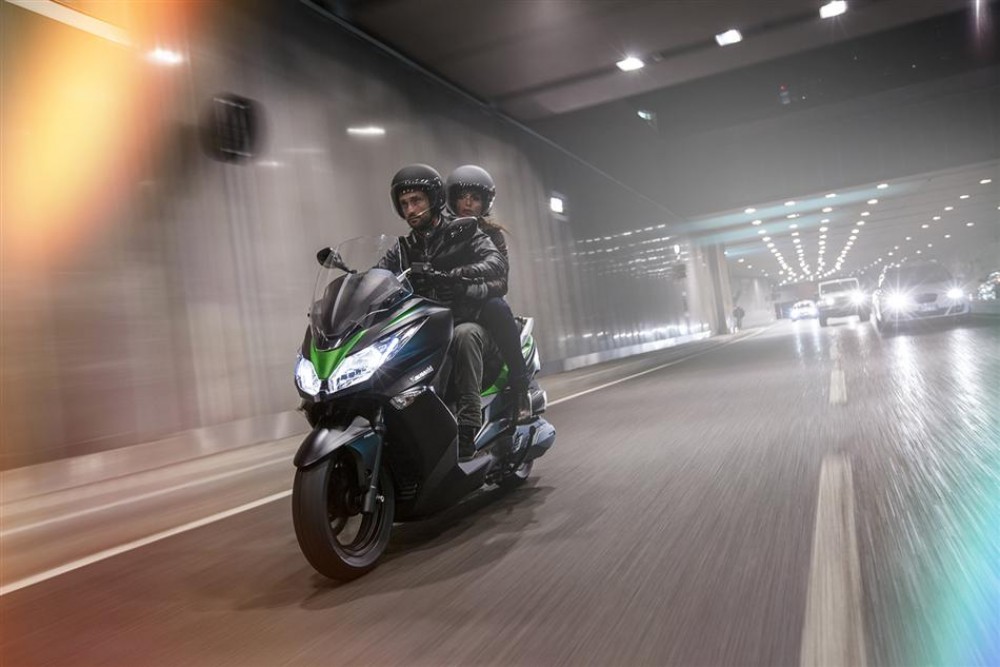 J 300 Special Edition