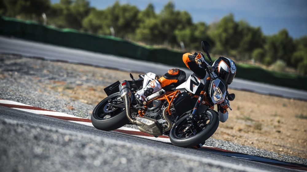 690 Duke R