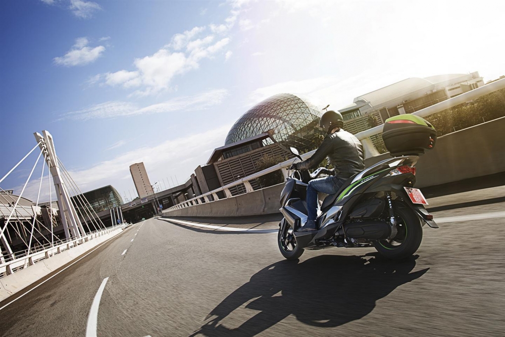 J 125 Special Edition