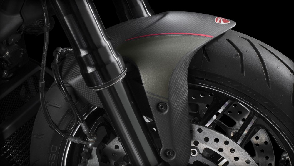 Diavel Carbon