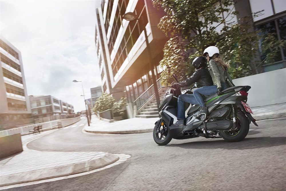 J 125 Special Edition