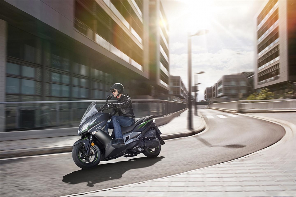 J 125 Special Edition