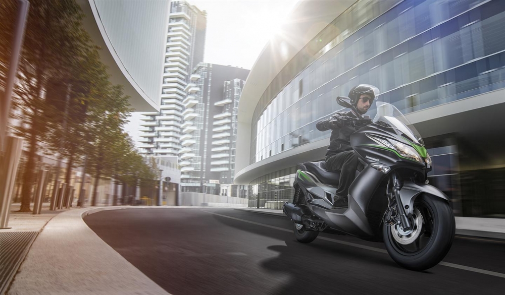 J 300 Special Edition