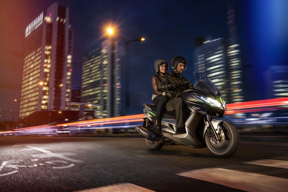 J 300 Special Edition