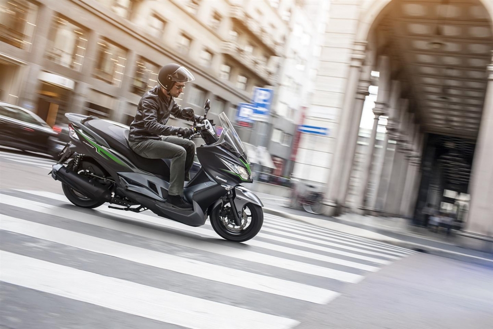 J 300 Special Edition