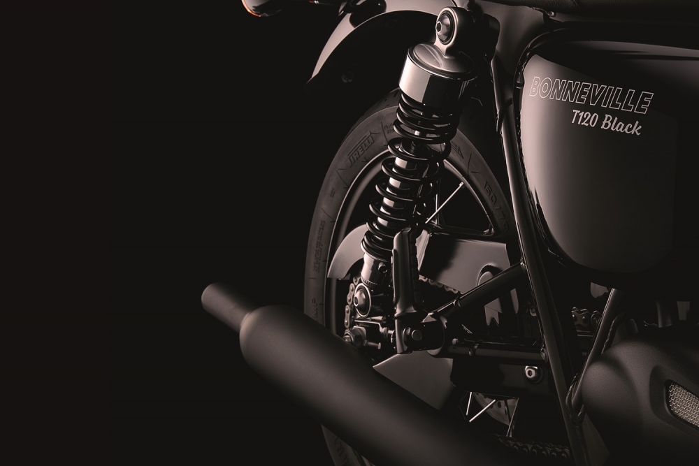Bonneville T120 Black