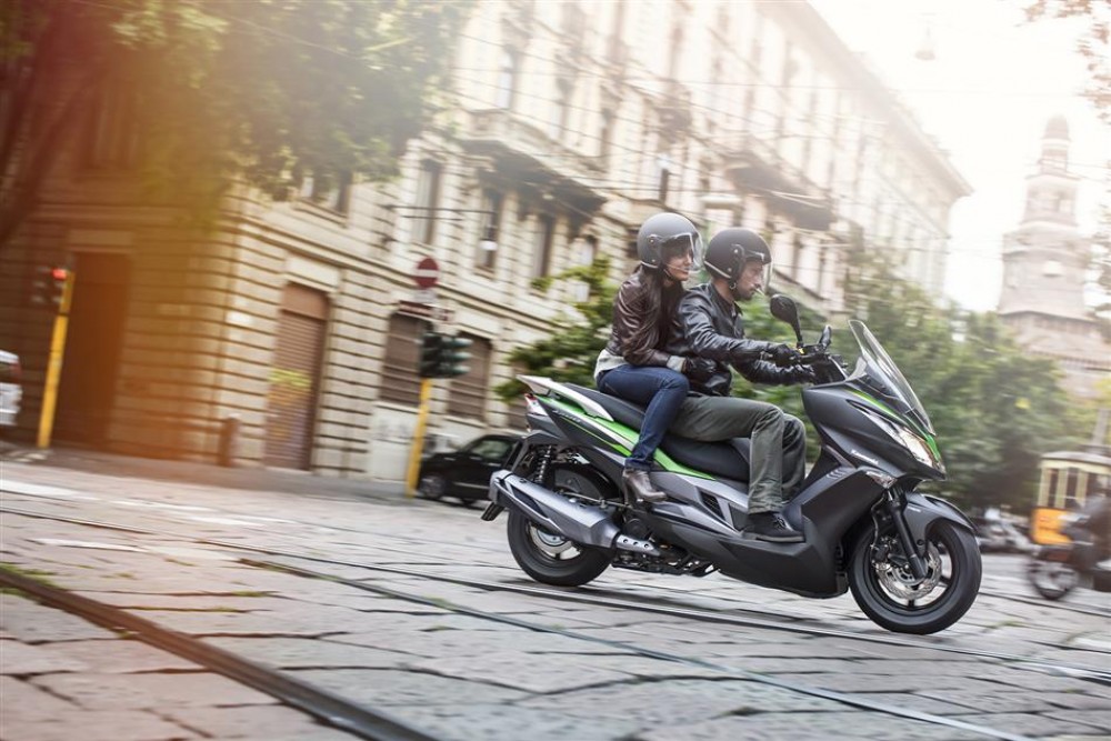 J 300 Special Edition