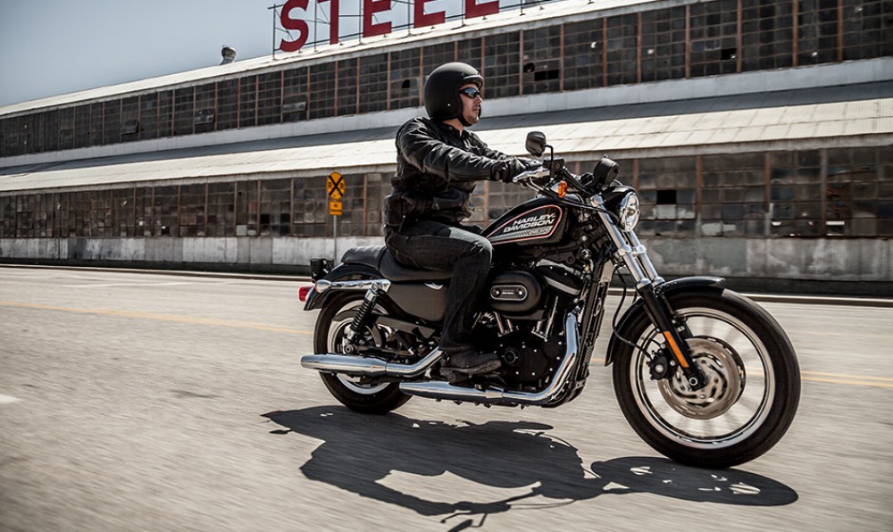 Harley Davidson Sportster 883 Roadster