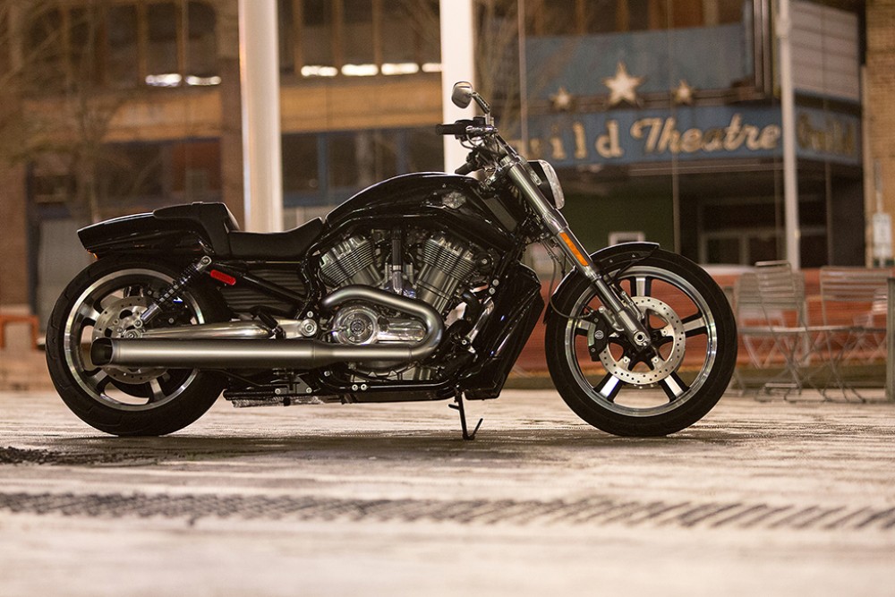 Габариты мотоцикла Harley Davidson v Rod